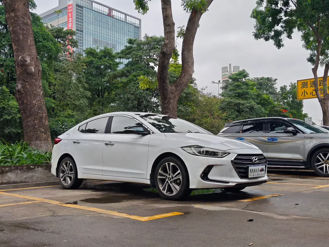 Hyundai lead