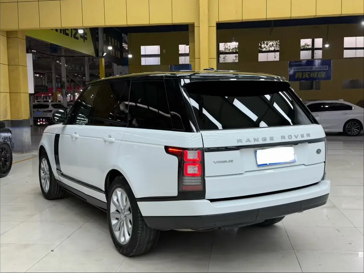 Land Rover range rover