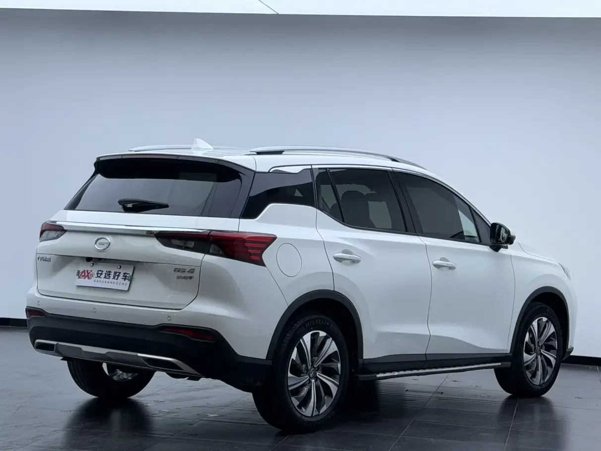 GAC Trumpchi GS4