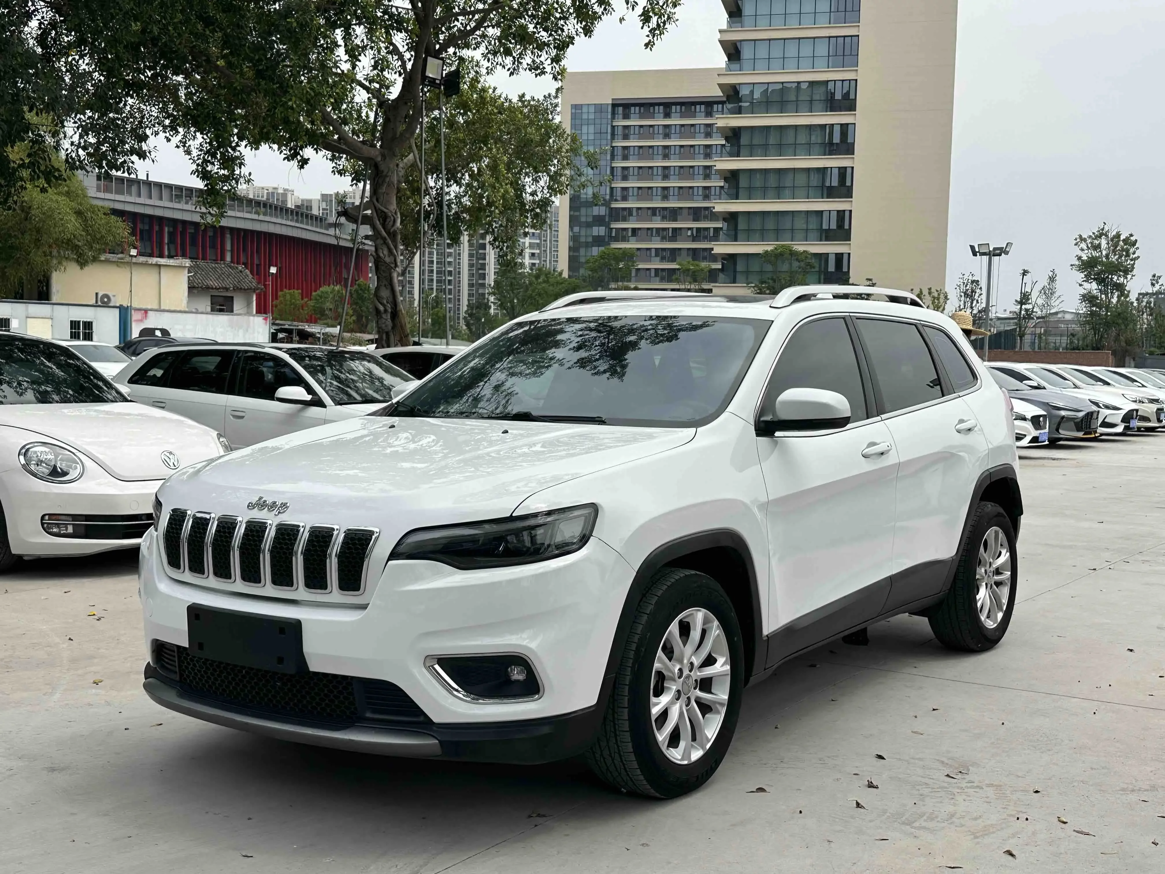 Jeep Cherokee  из Китая