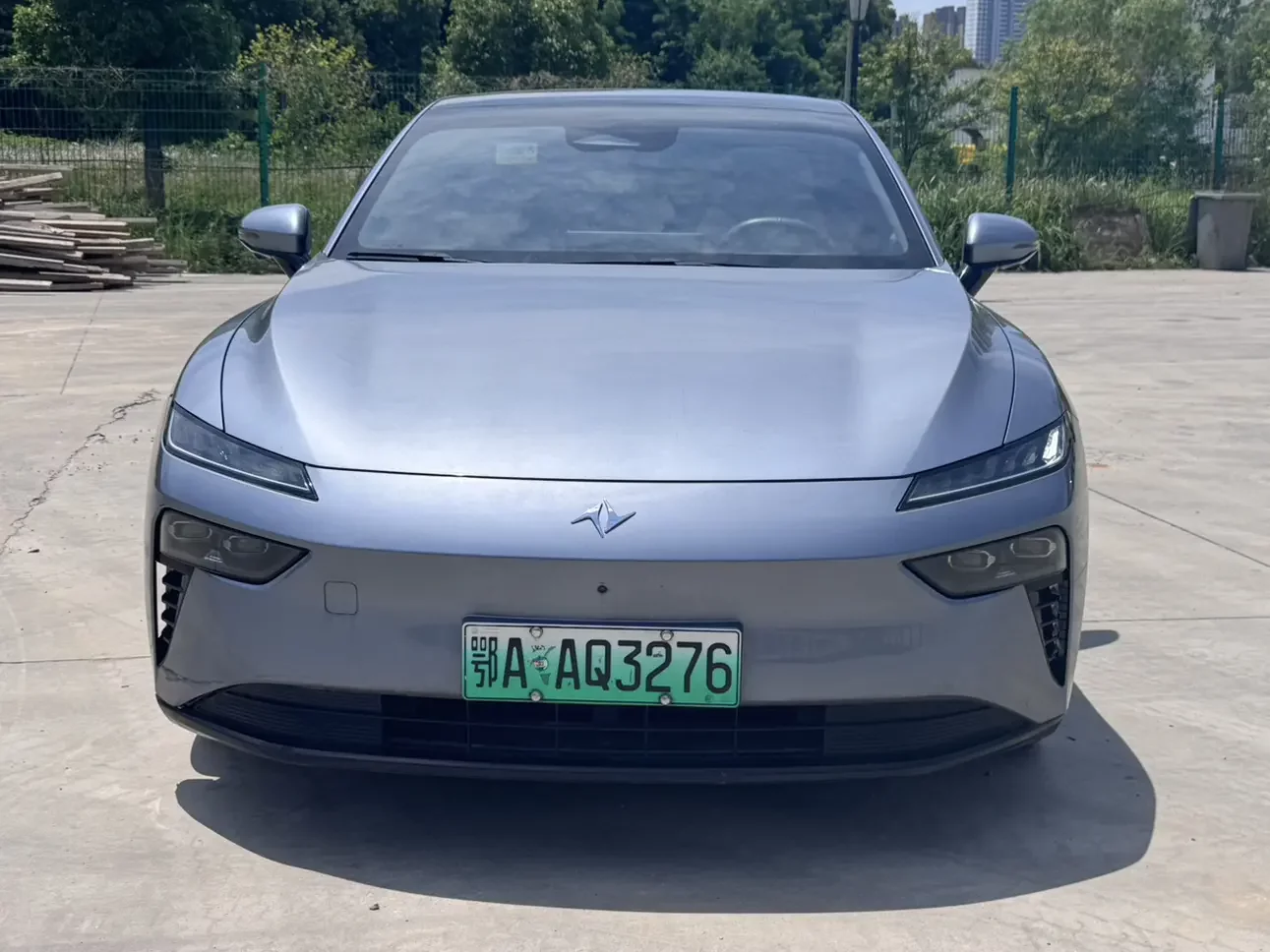 Dongfeng Yipai 007  из Китая