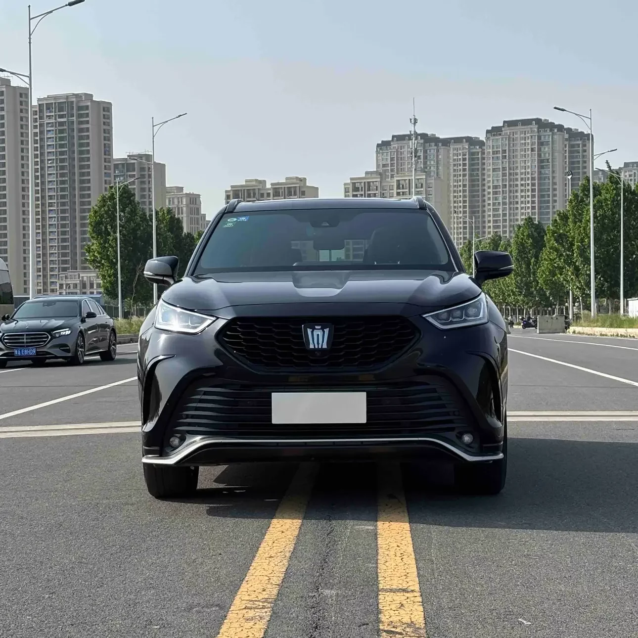 Toyota Crown Kluger