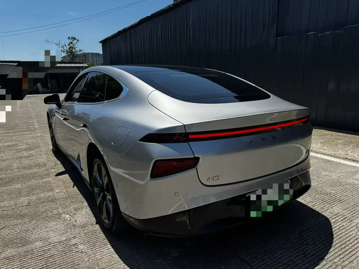 Xpeng P7