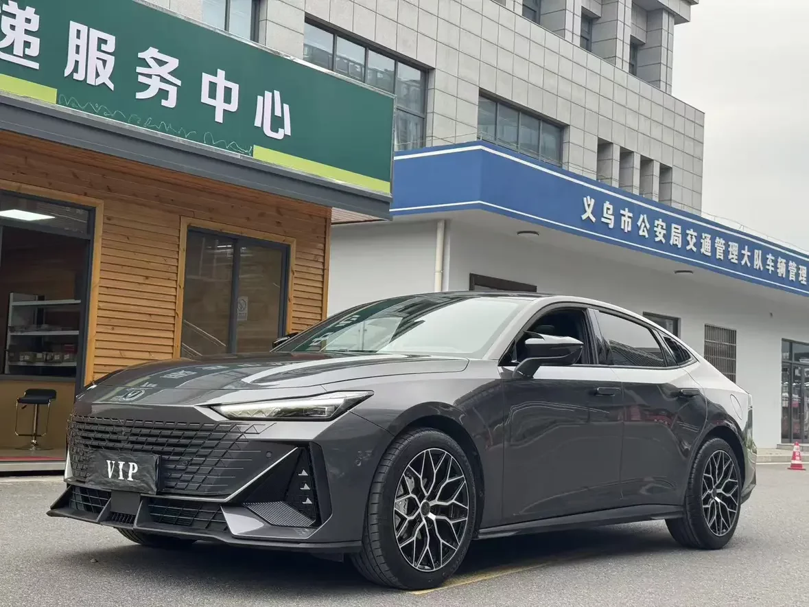 Changan UNI-V