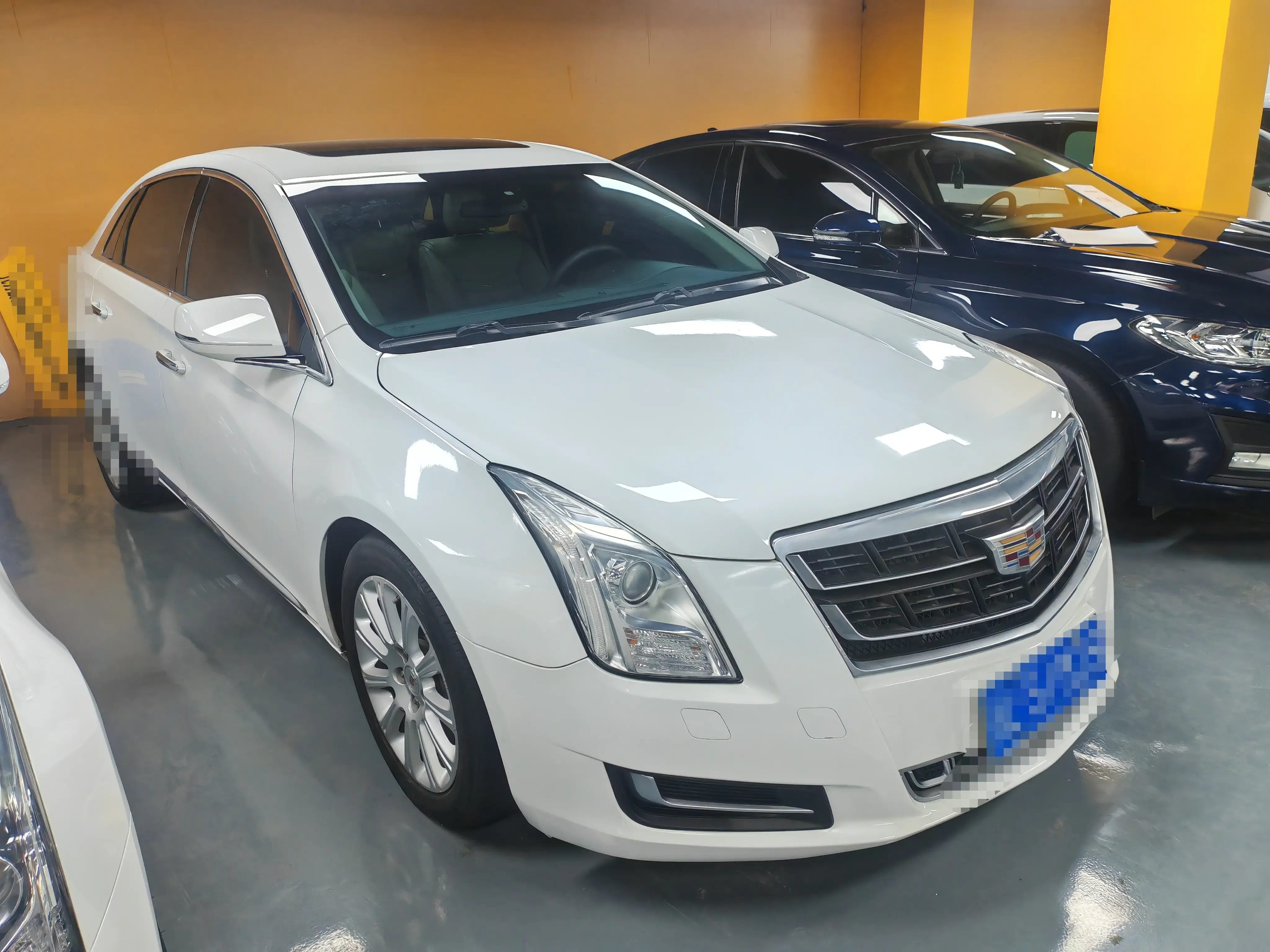 Cadillac XTS