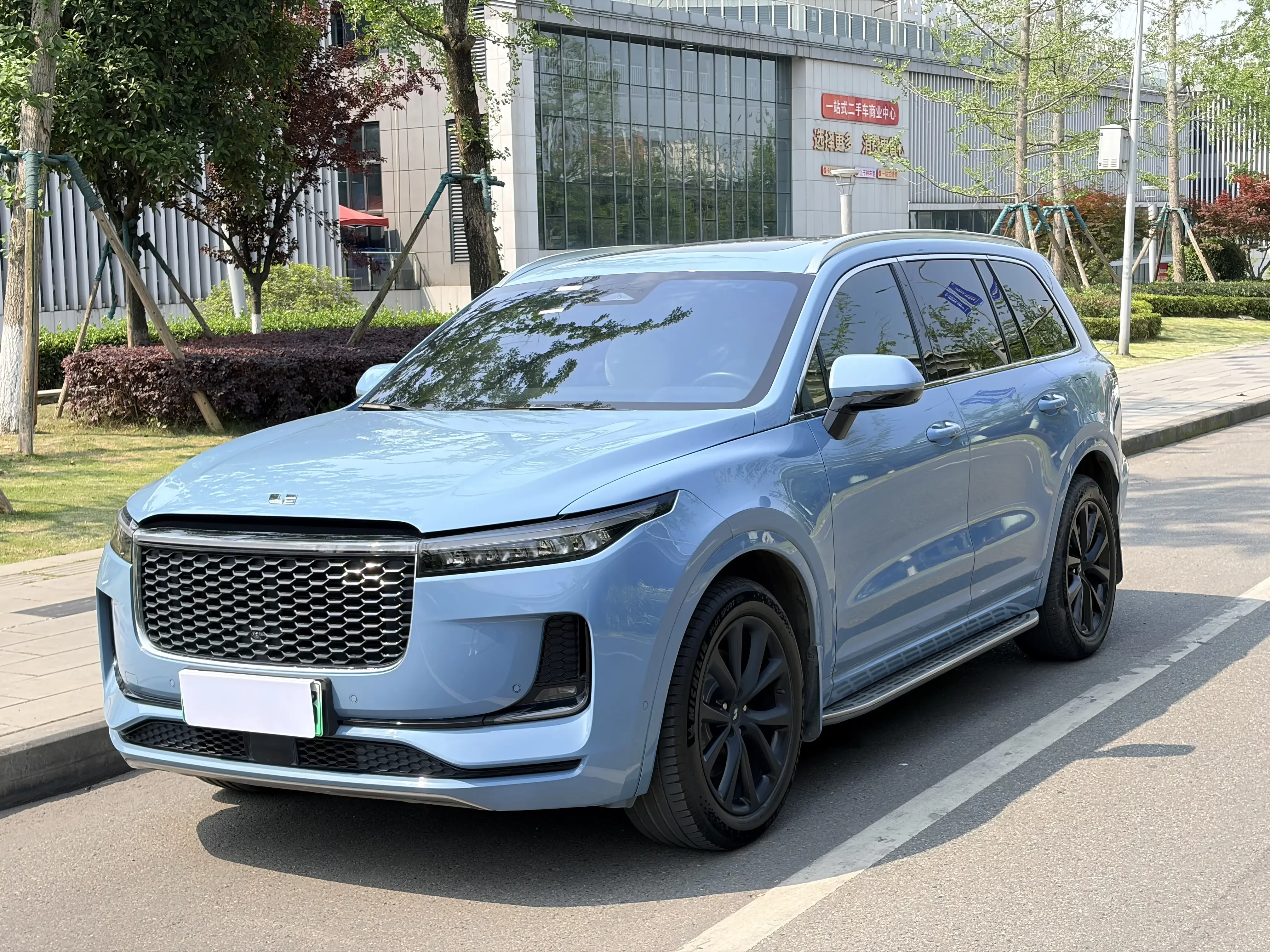 Li ONE (Ideal ONE)  из Китая