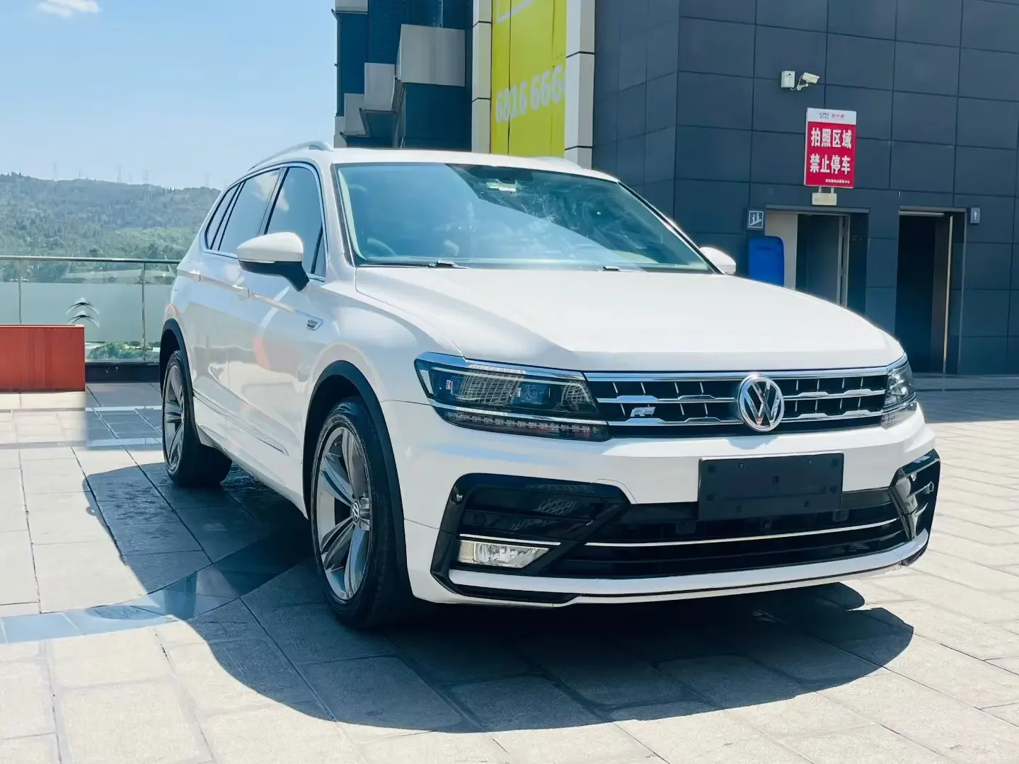 Volkswagen Tiguan L