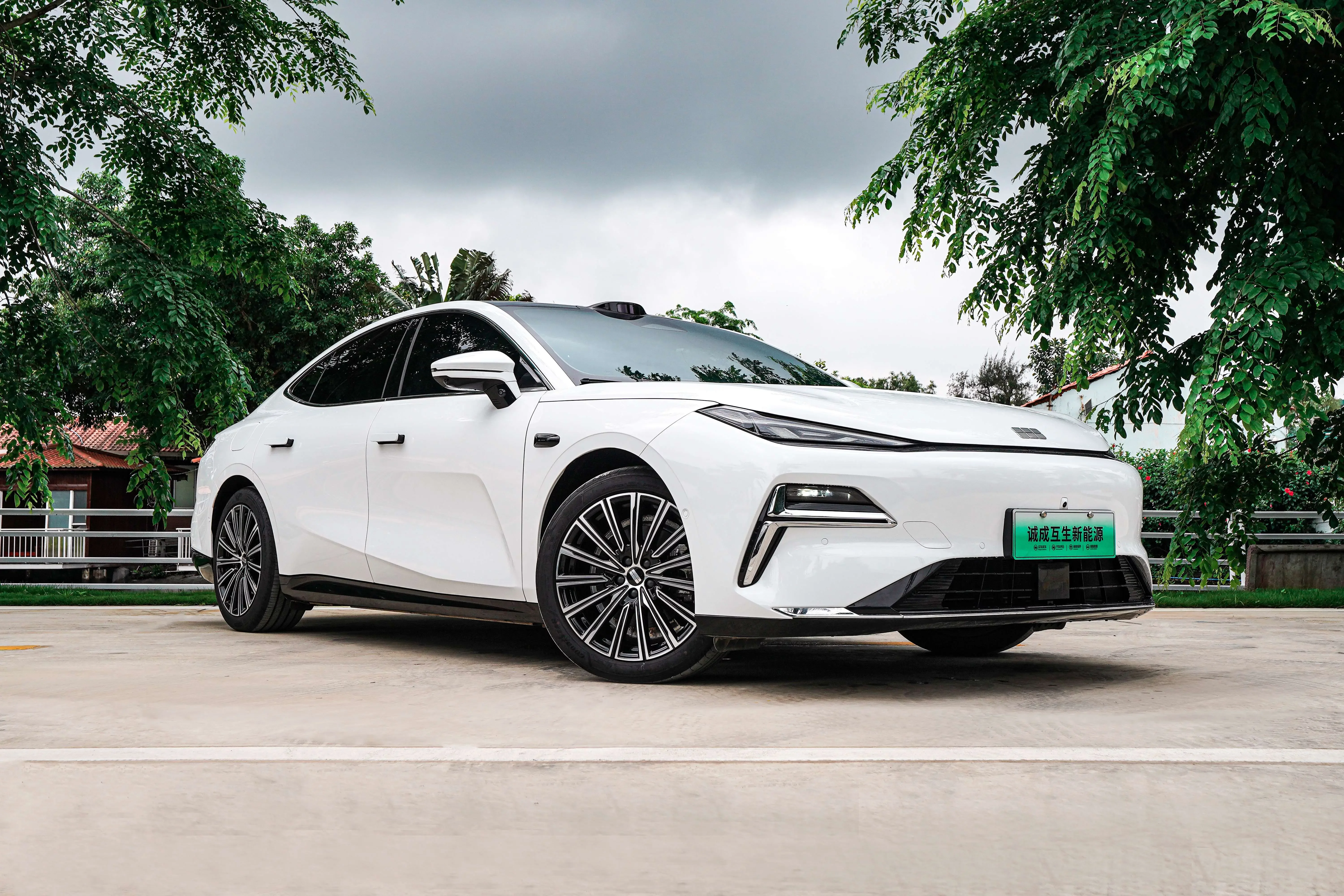 Geely Galaxy Star 8 PHEV