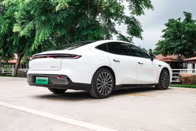 Geely Galaxy Star 8 PHEV