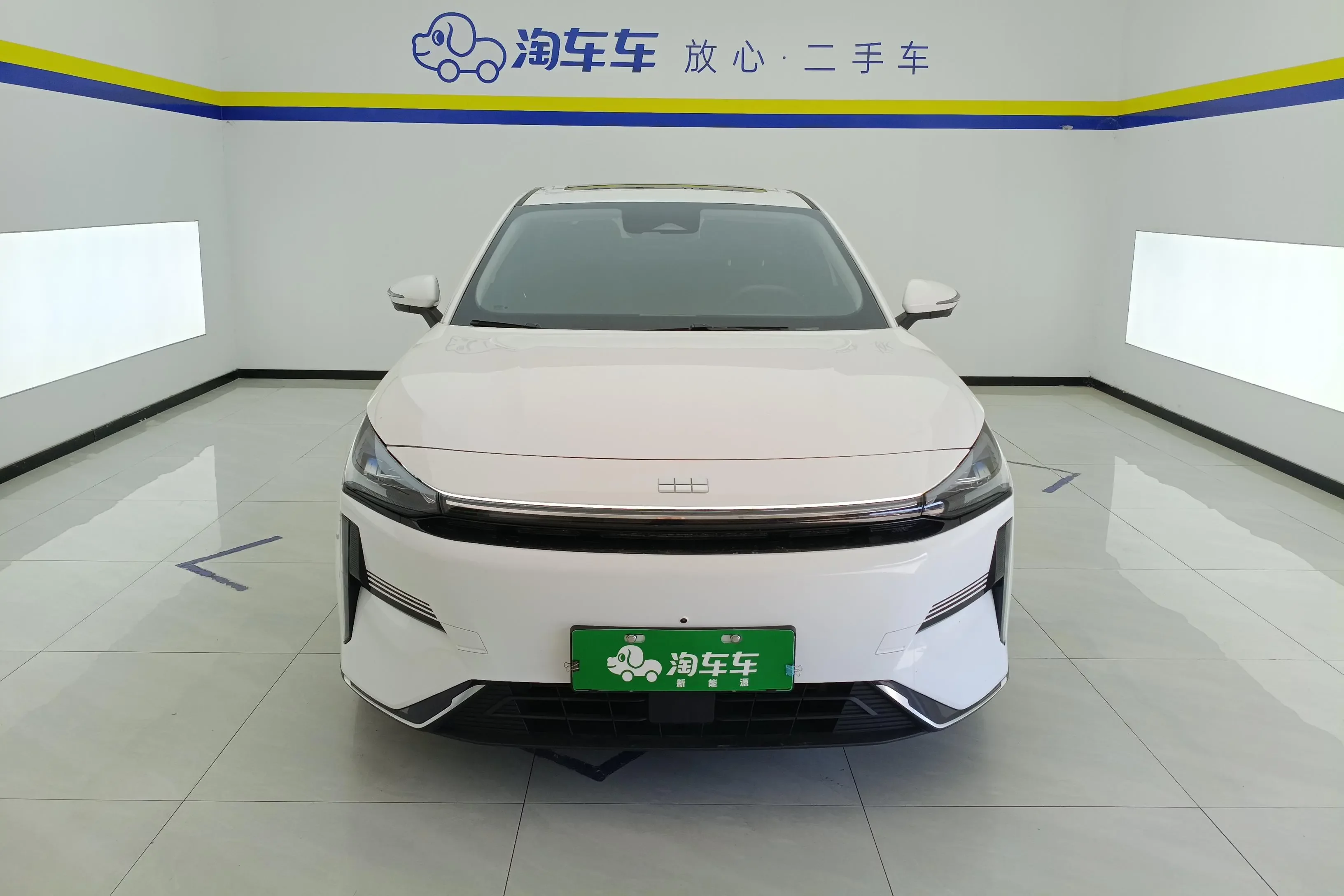 Geely Galaxy L6