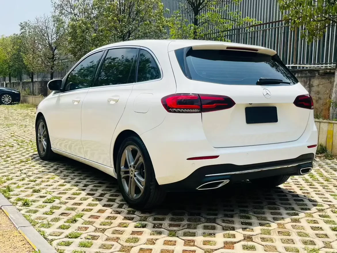 Mercedes-Benz B Class