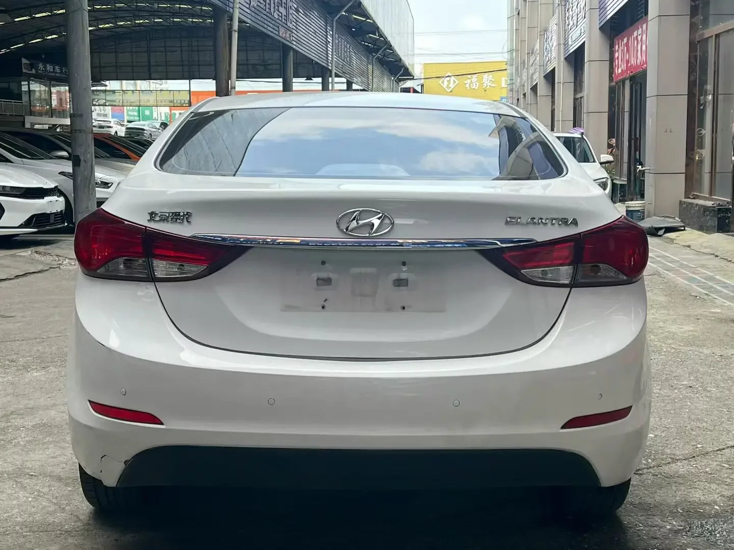Hyundai Elantra