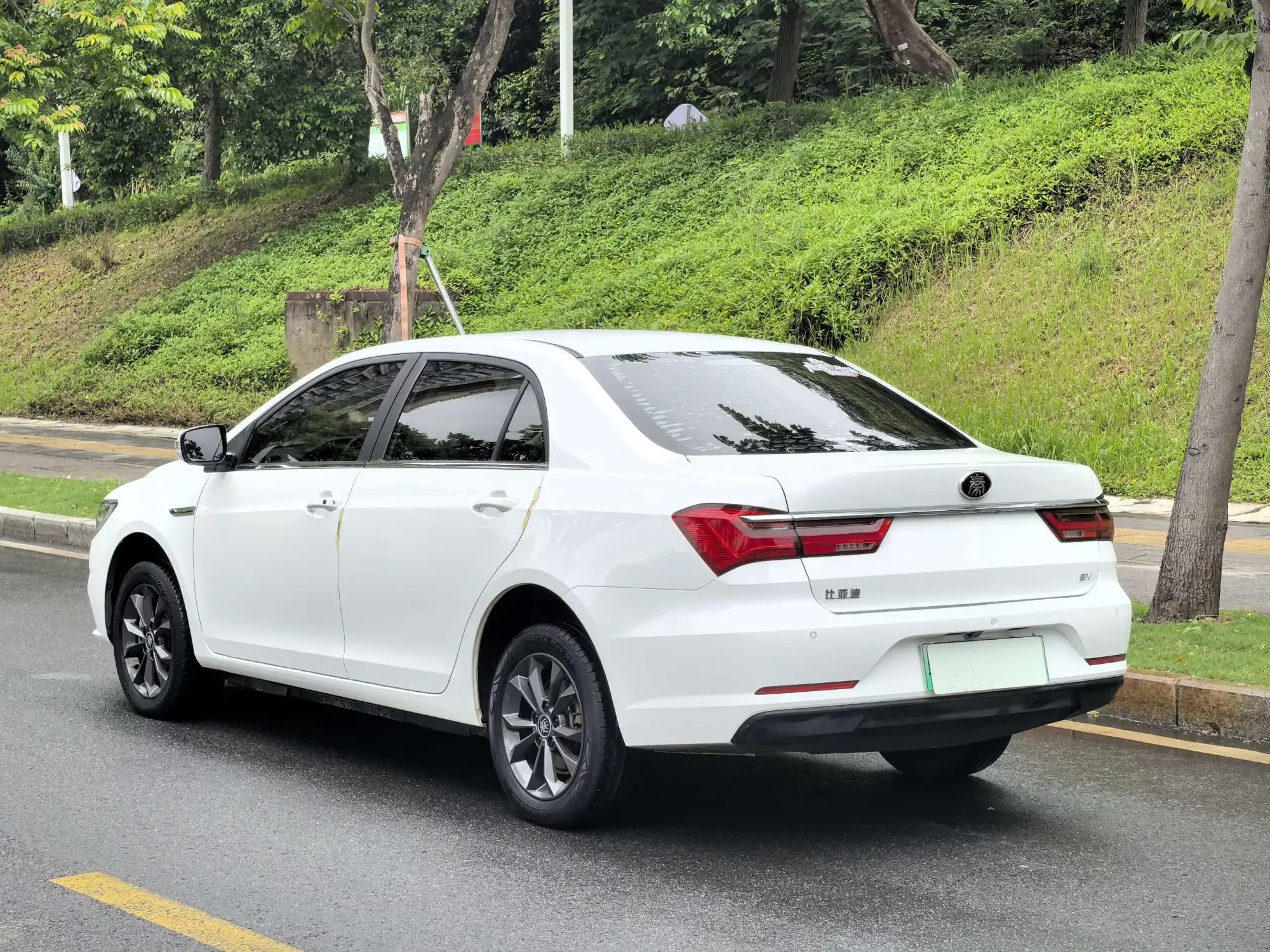 BYD QinEV