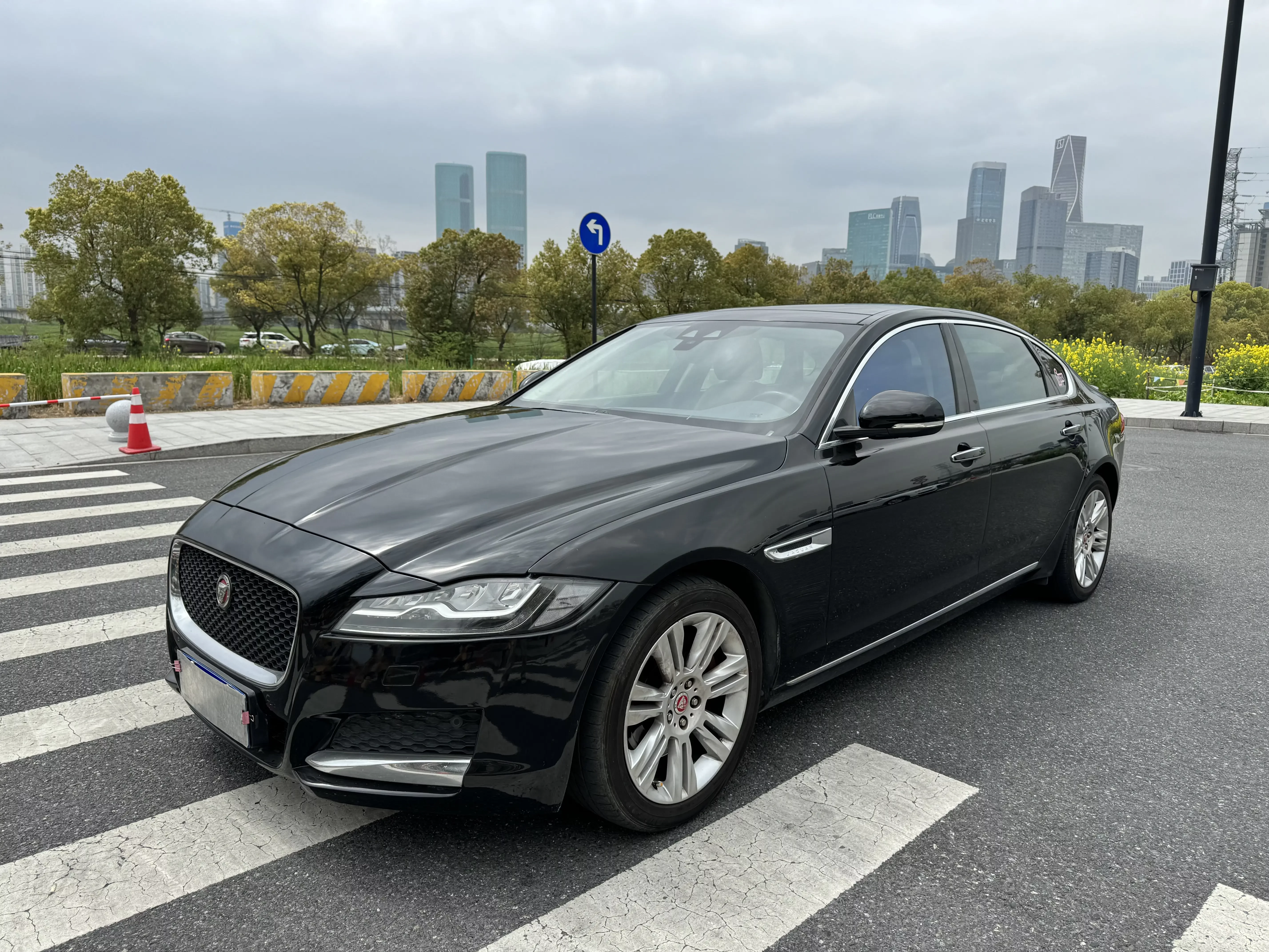 Jaguar XFL  из Китая