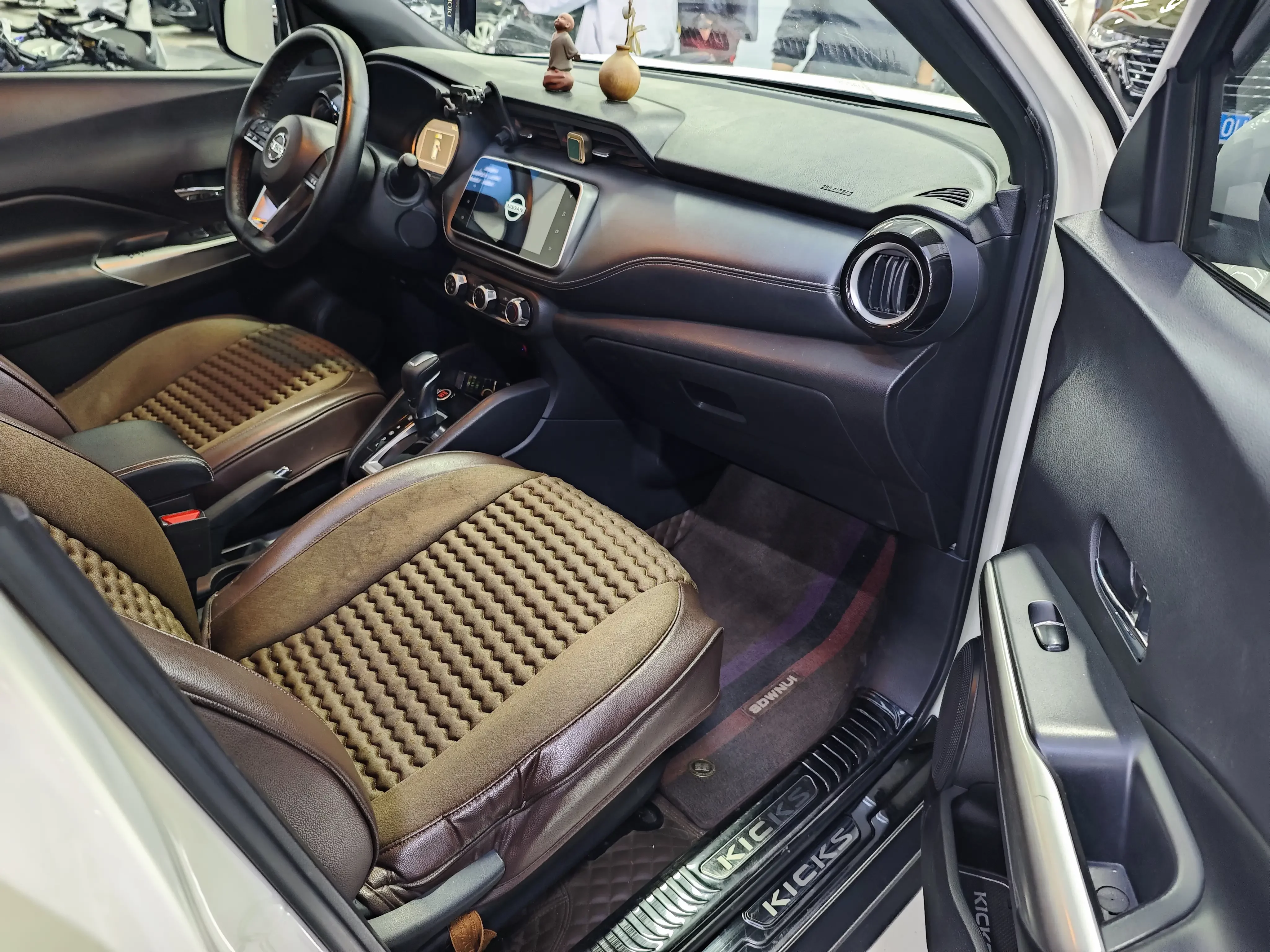 Nissan Jinke
