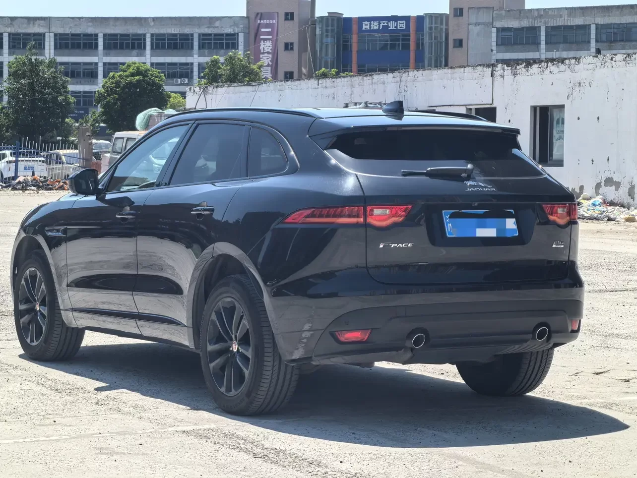 Jaguar F-PACE