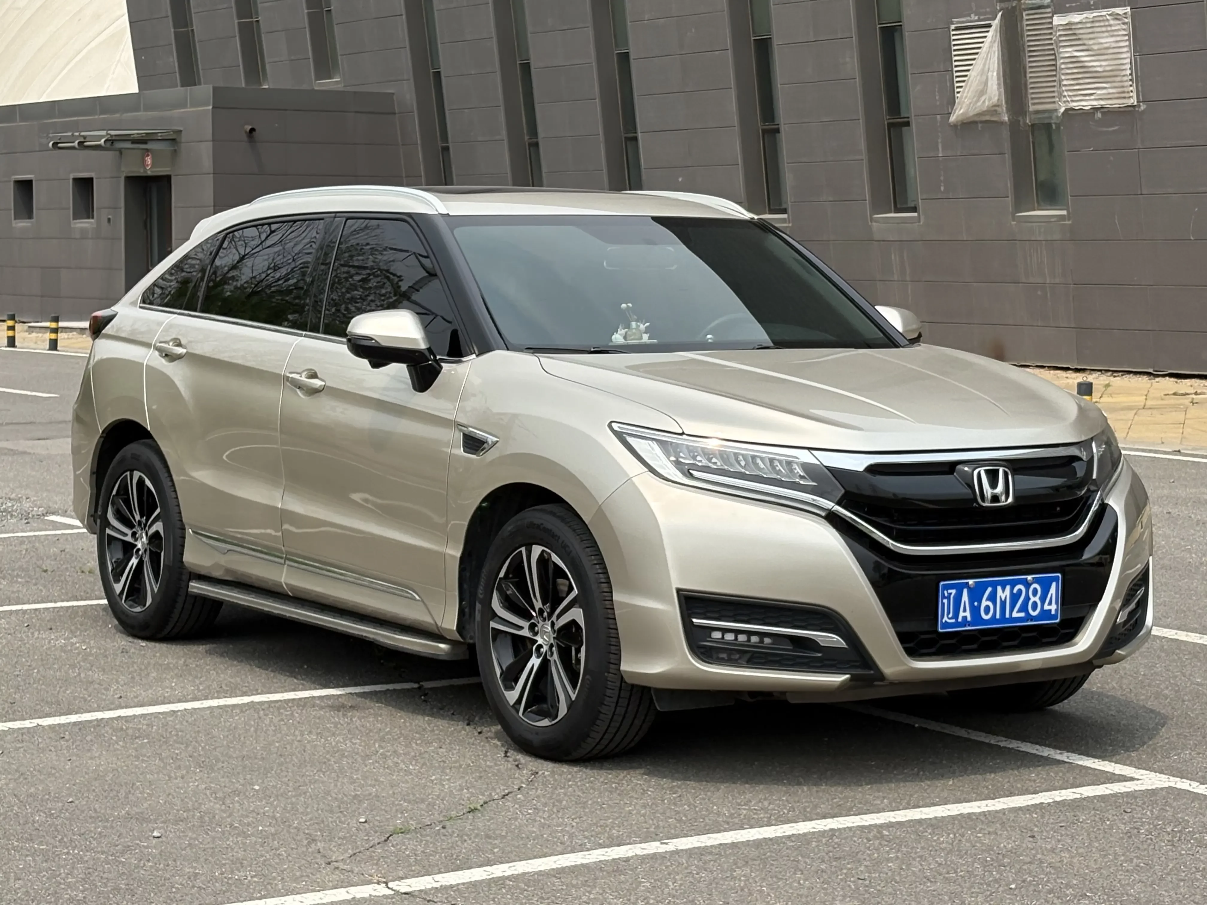 Honda UR-V