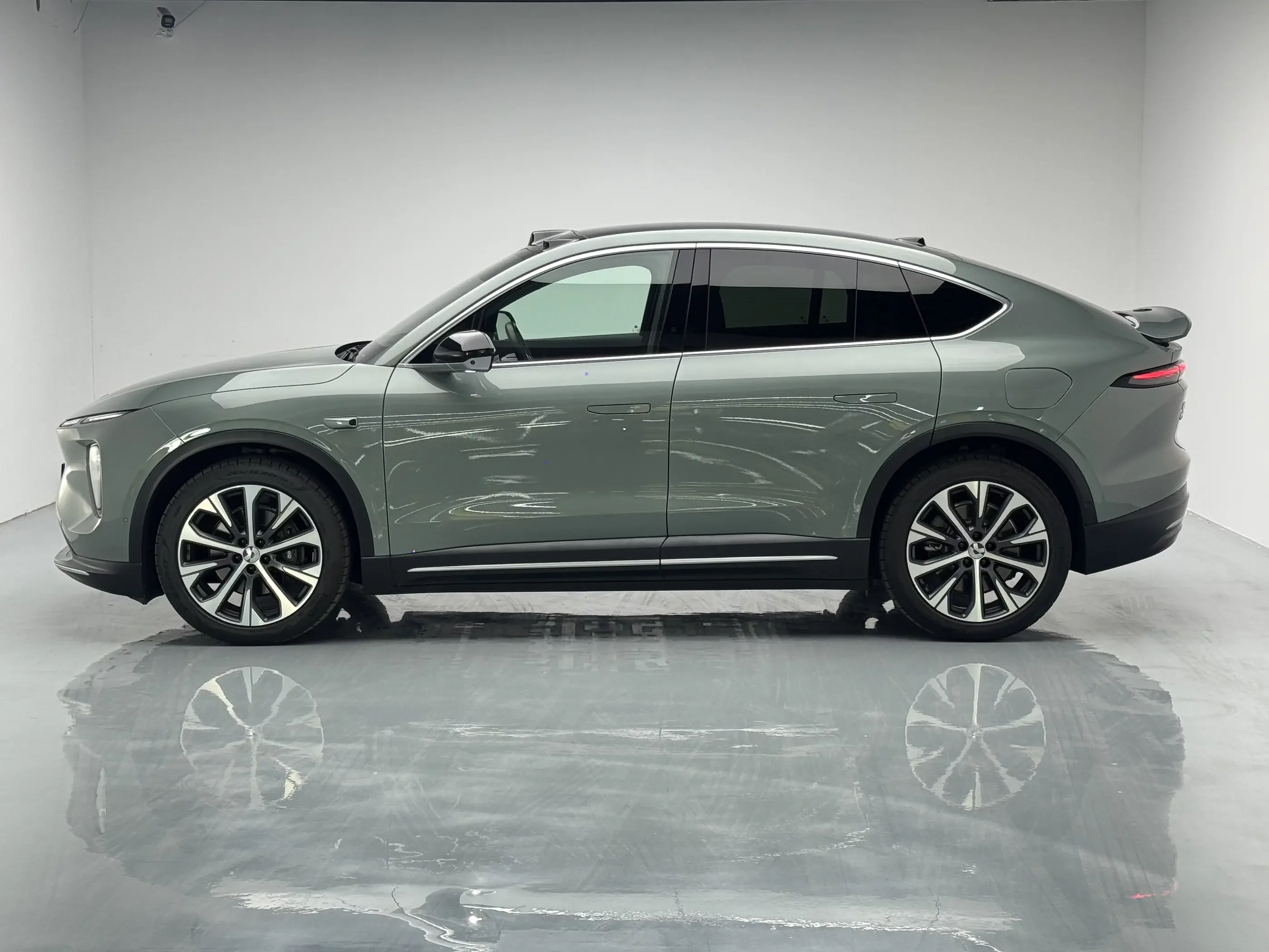 NIO EC6