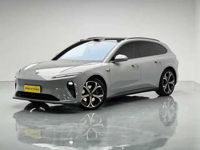 NIO ET5T  из Китая