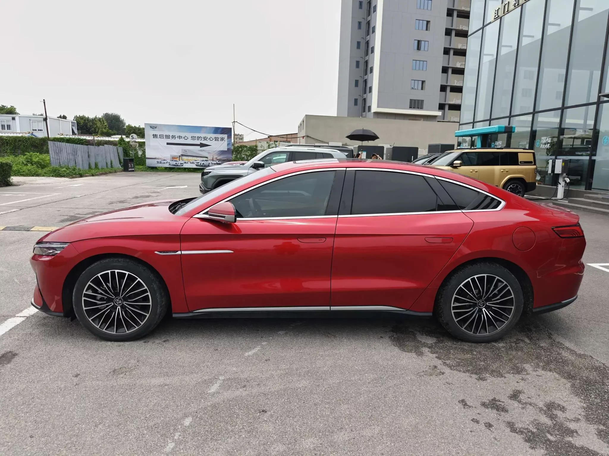 BYD Han EV