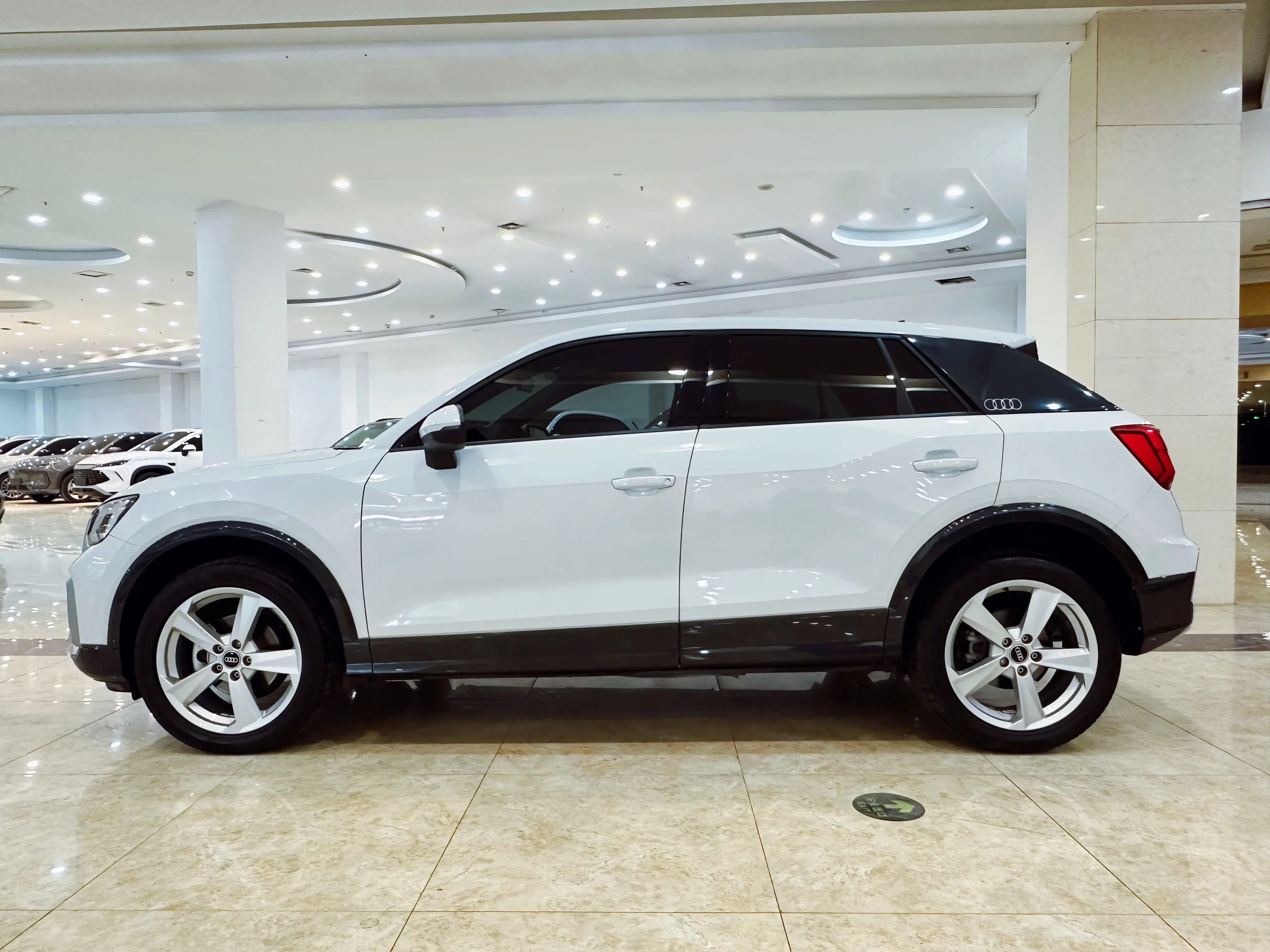 Audi Q2L
