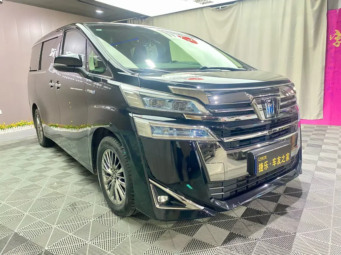 Toyota Crown Wellfire