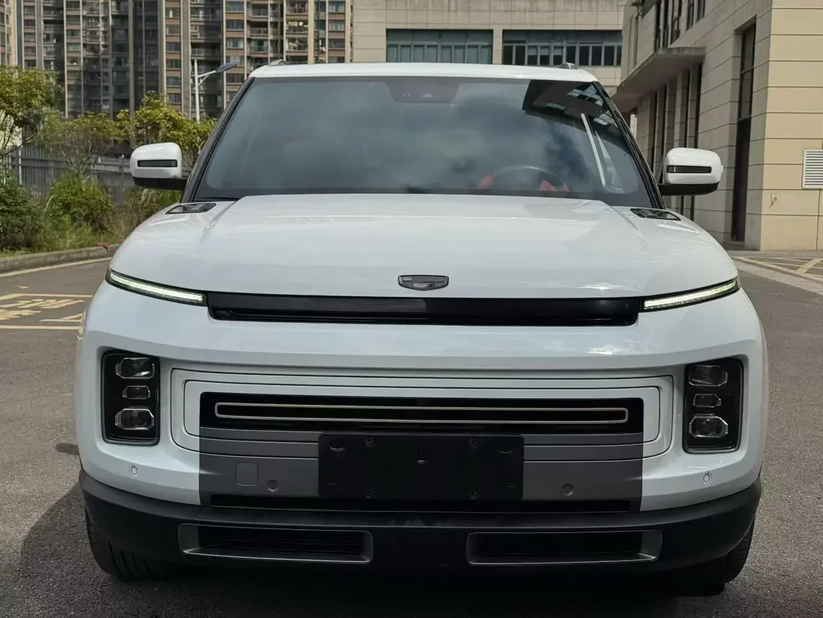 Geely ICON