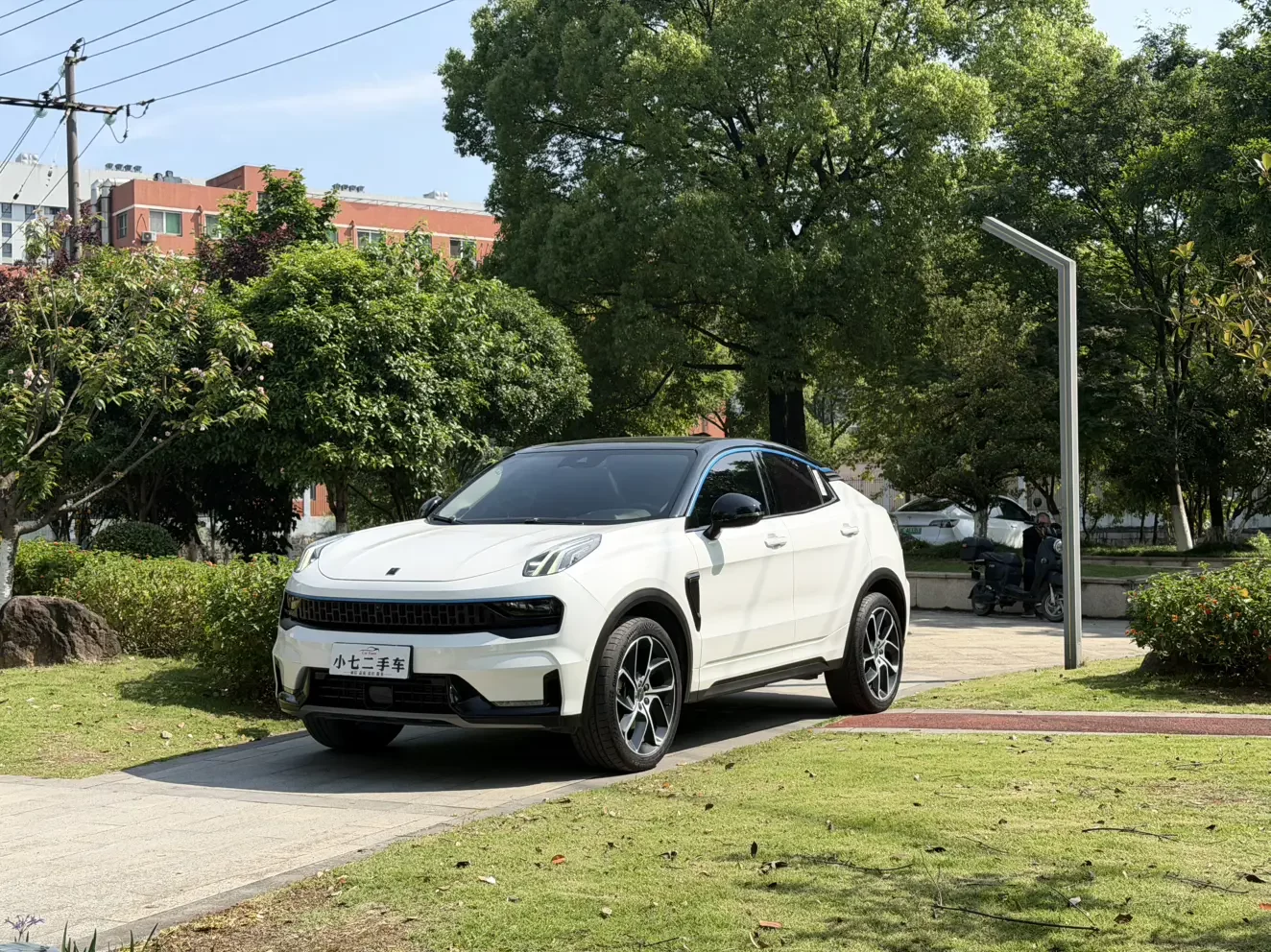 Lynk & Co 05
