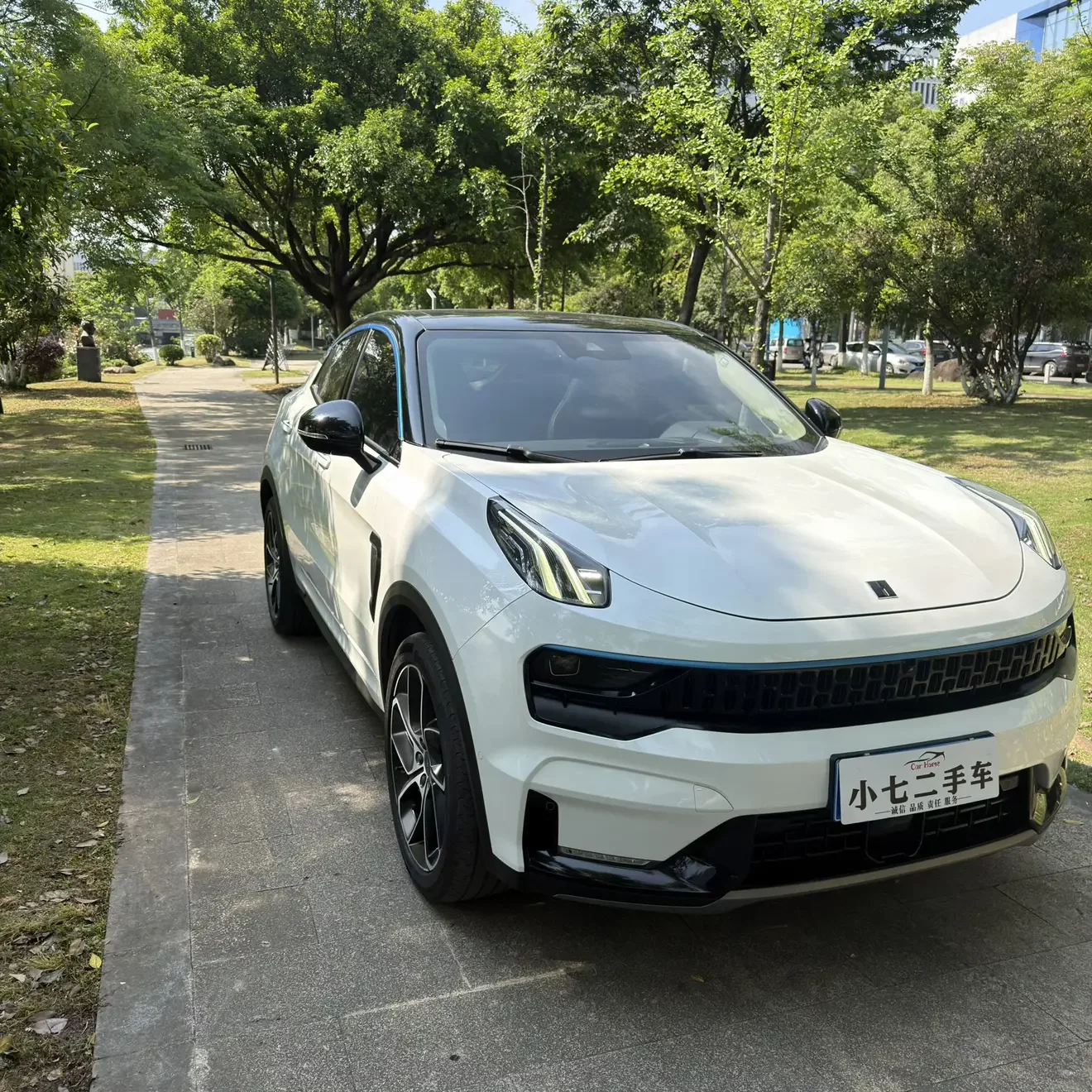 Lynk & Co 05