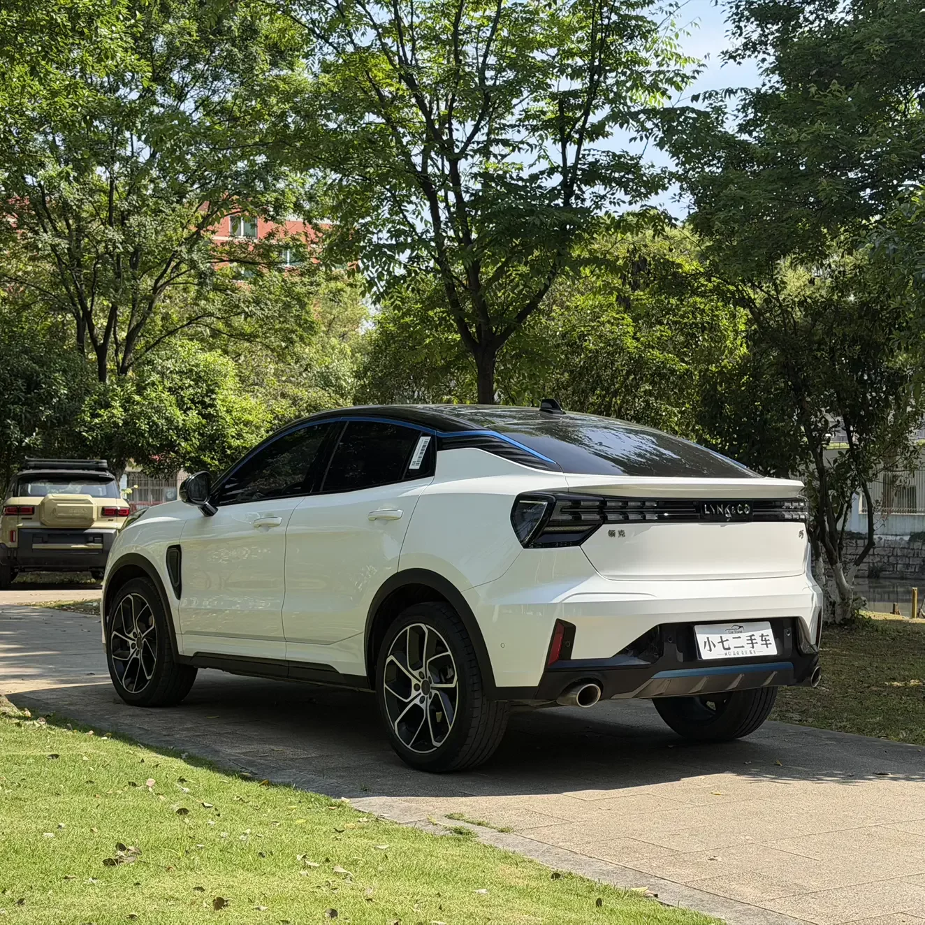 Lynk & Co 05