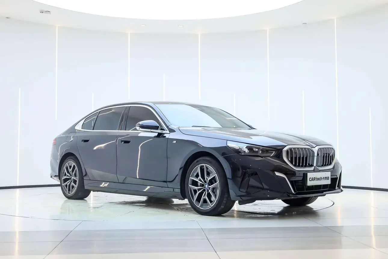 BMW i5