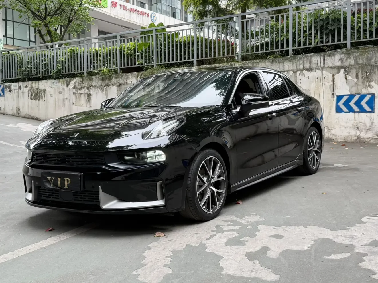 Lynk & Co 03