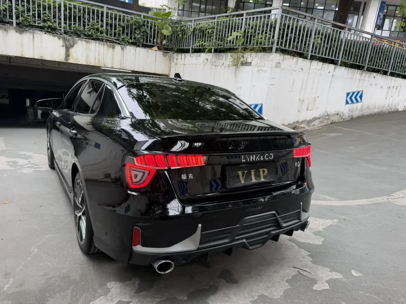 Lynk & Co 03