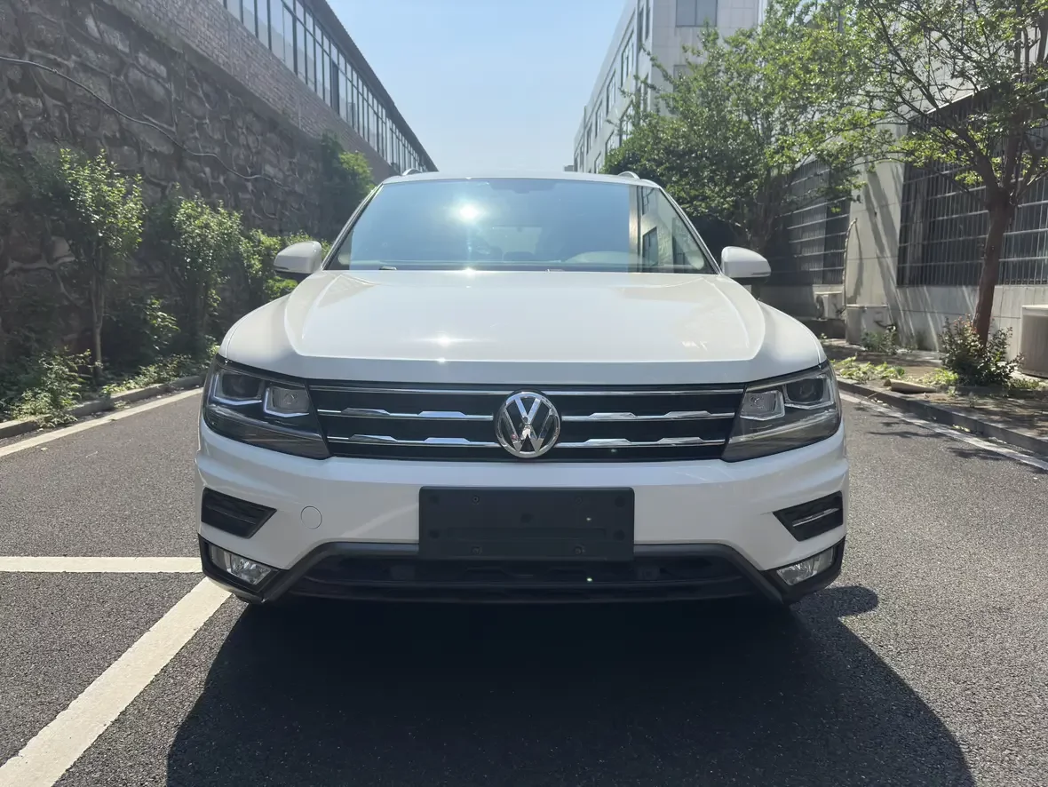Volkswagen Tiguan L