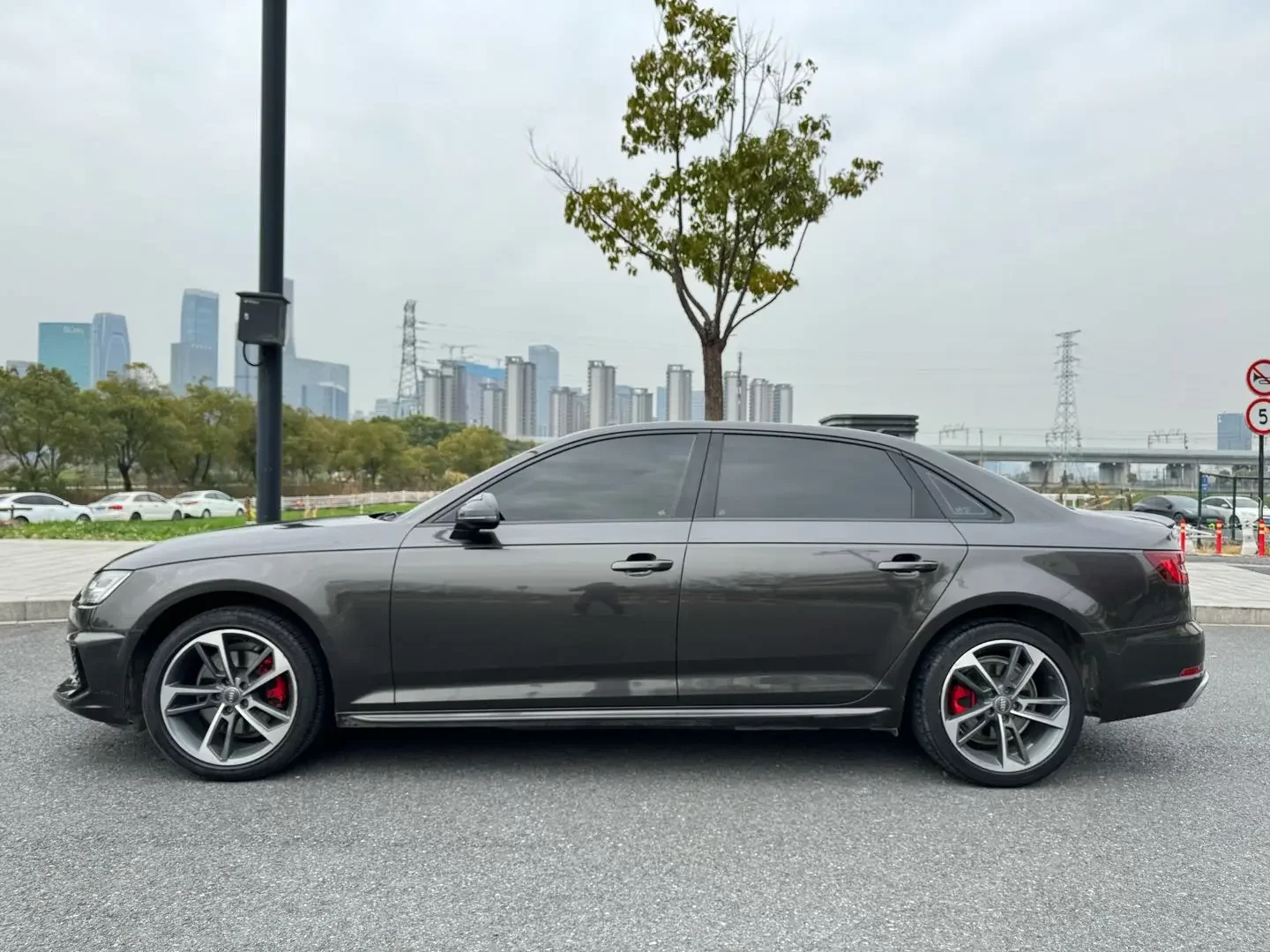 Audi A4L