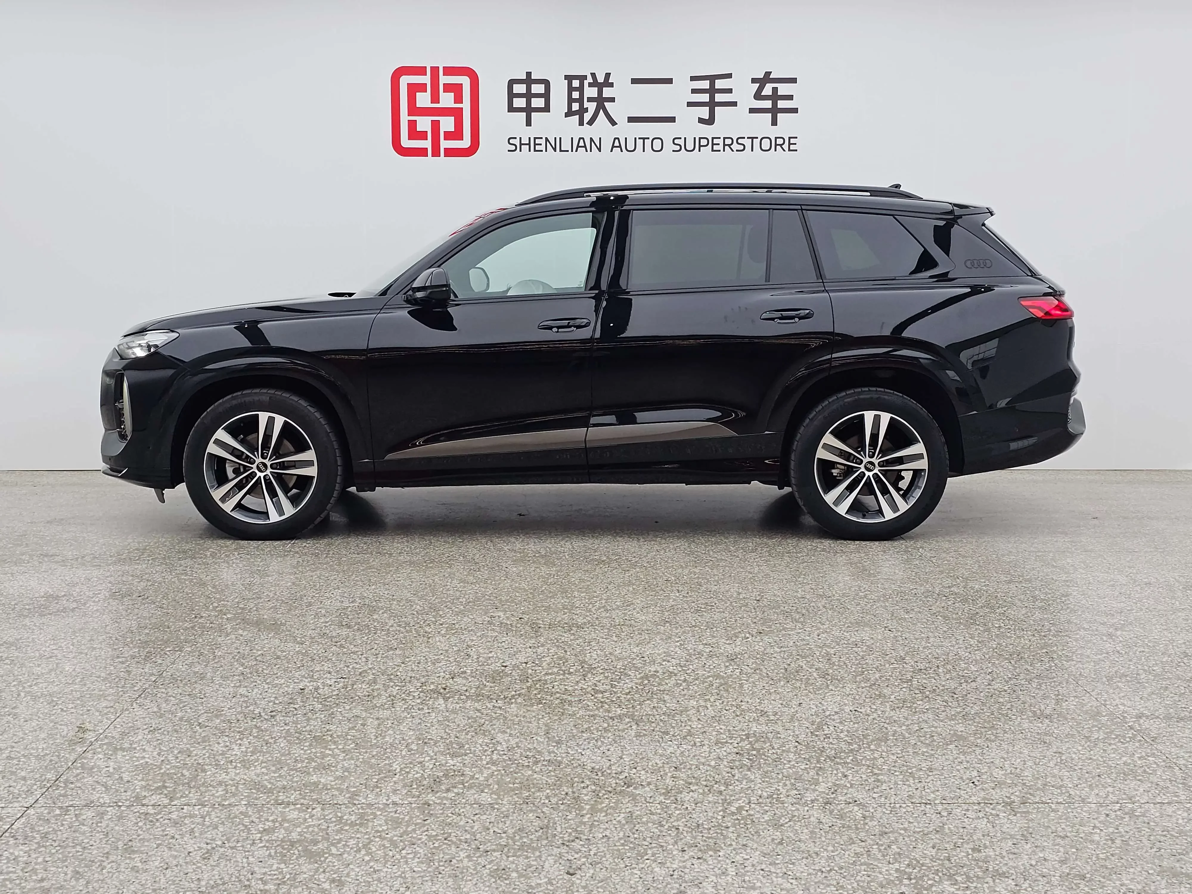 Audi Q6