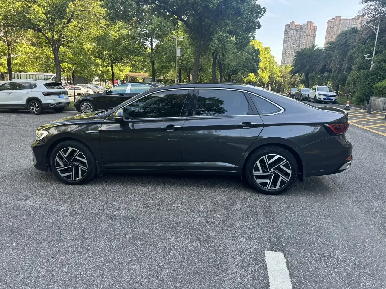 Volkswagen Sagitar