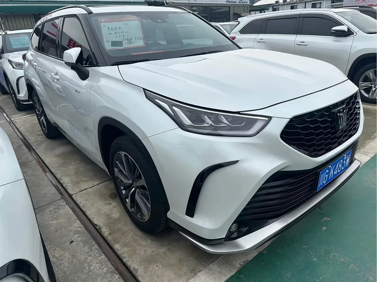 Toyota Crown Kluger