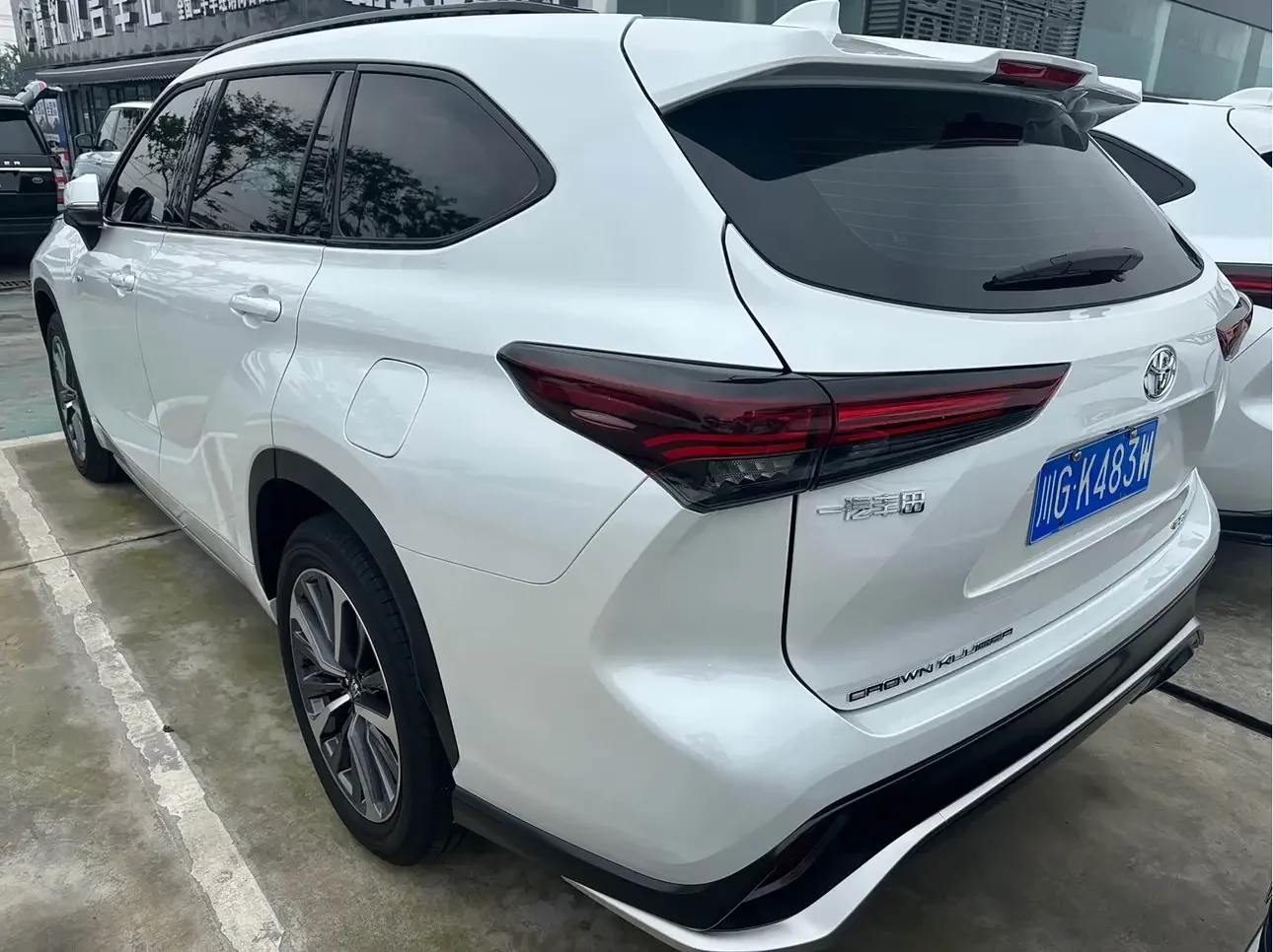 Toyota Crown Kluger