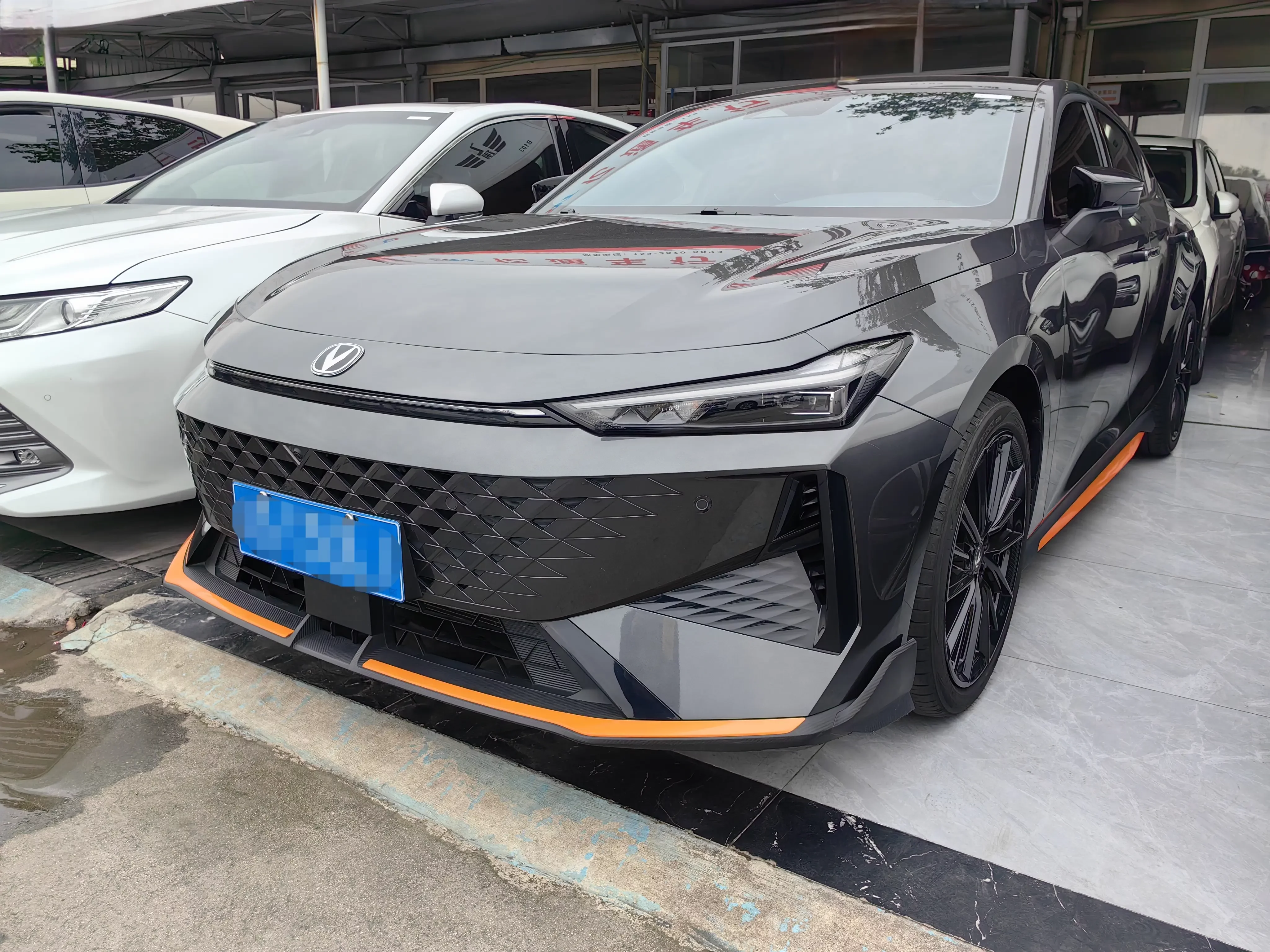 Changan UNI-V