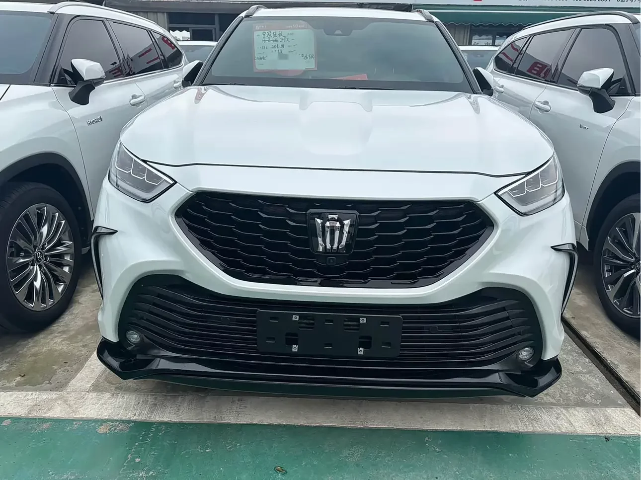 Toyota Crown Kluger
