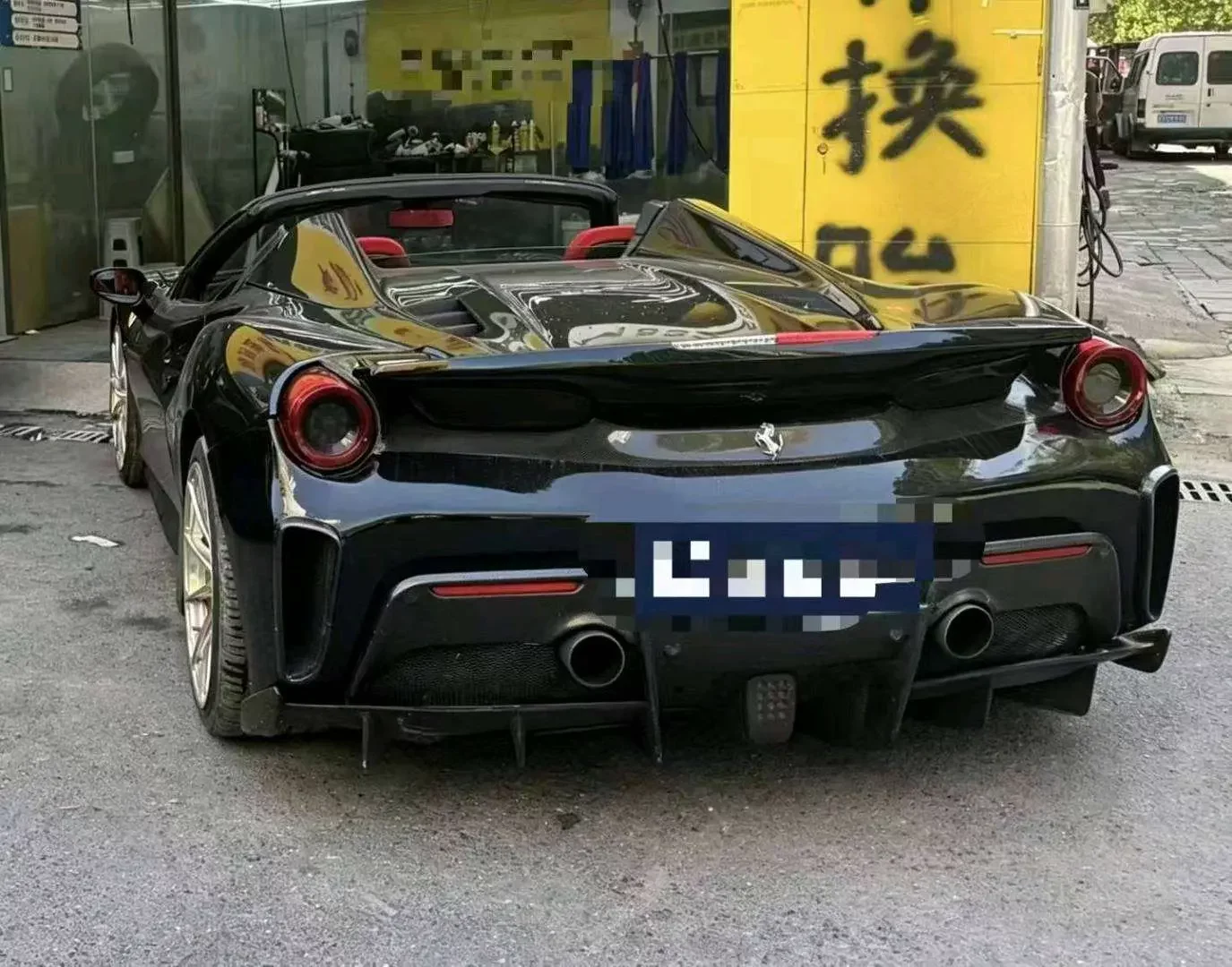 Ferrari 488