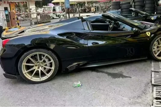 Ferrari 488