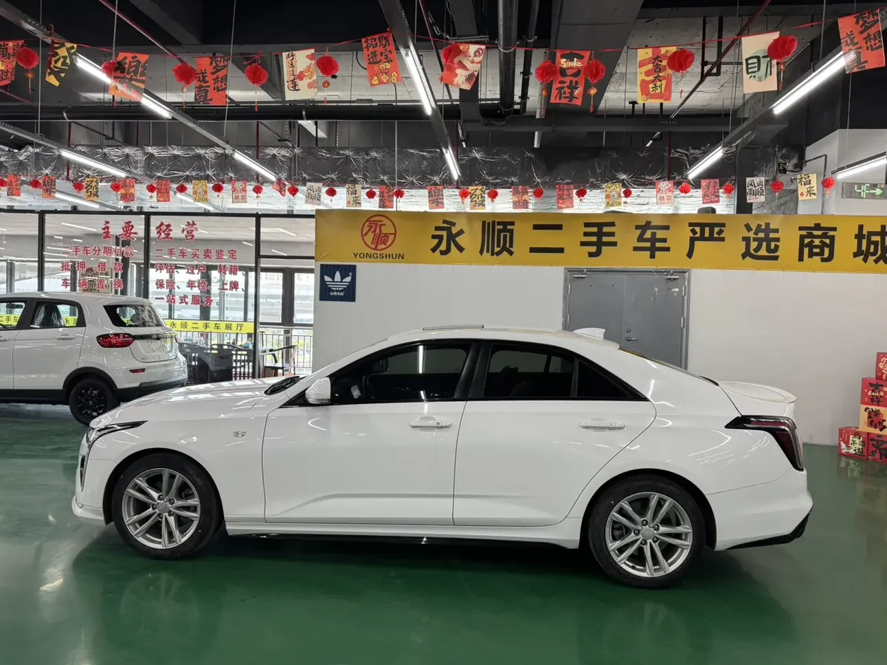 Cadillac CT4