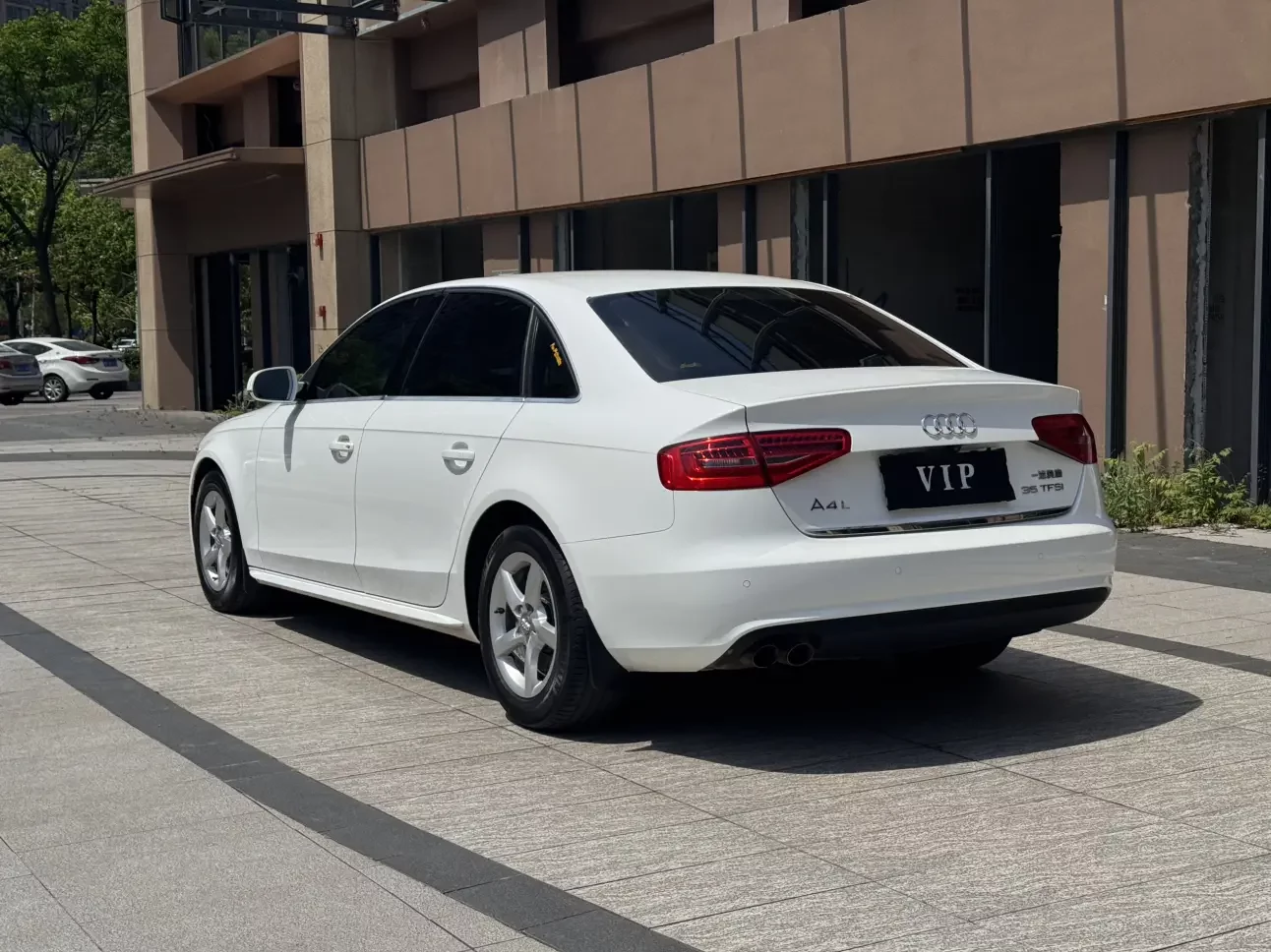 Audi A4L