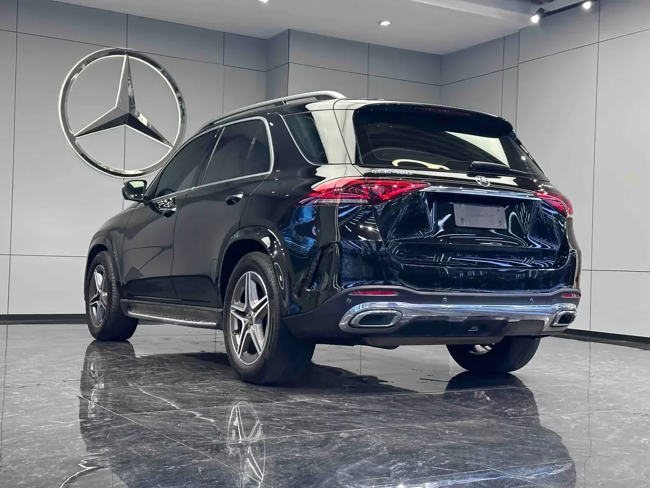 Mercedes-Benz GLE (Imported)