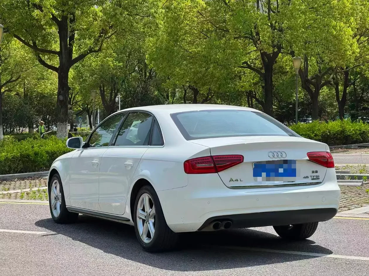 Audi A4L