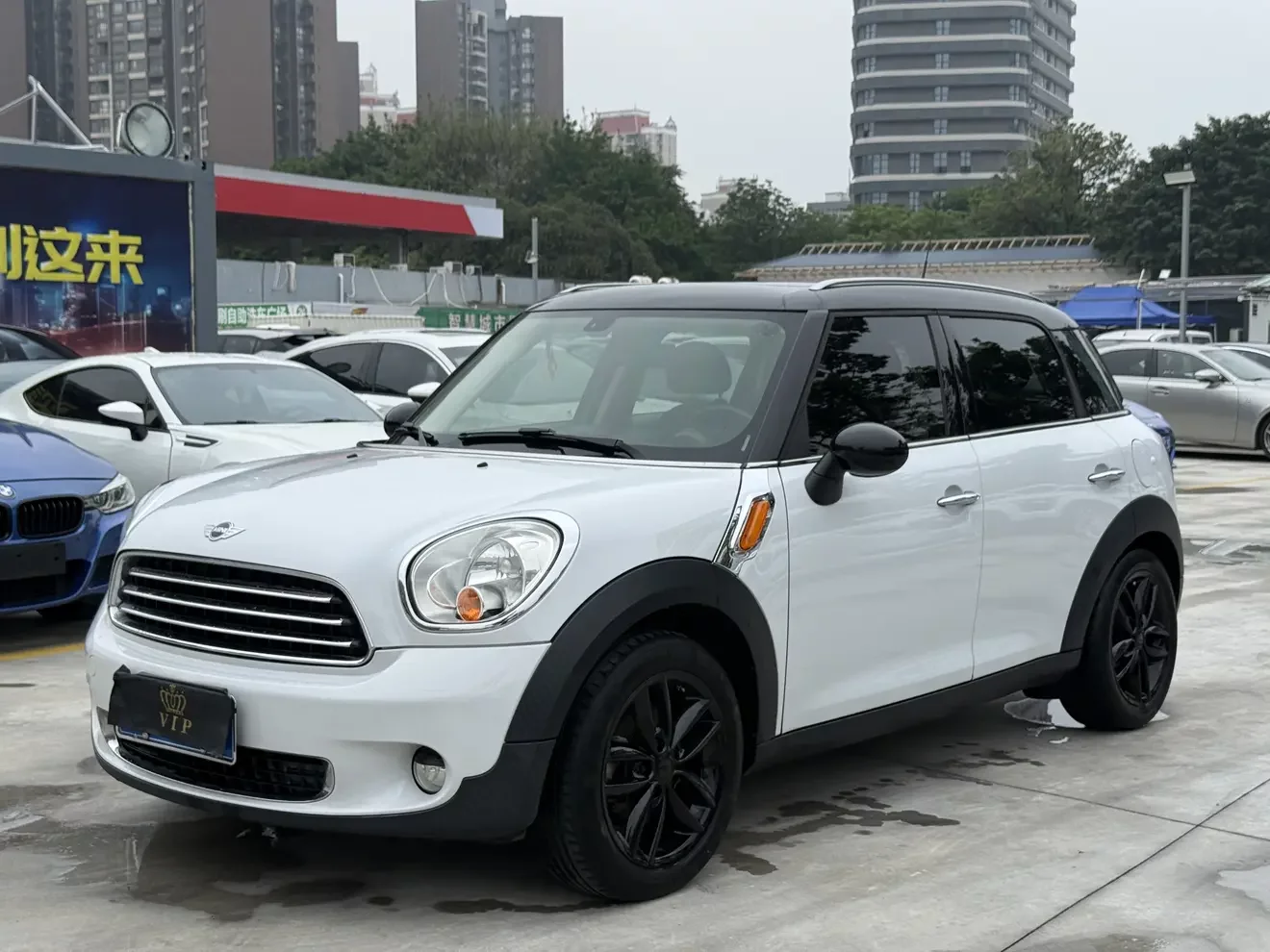 MINI COUNTRYMAN