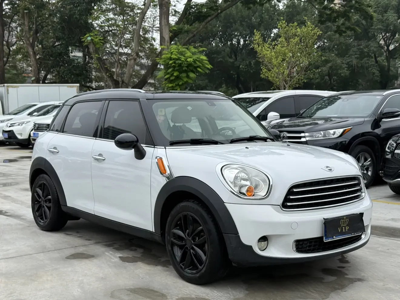 MINI COUNTRYMAN