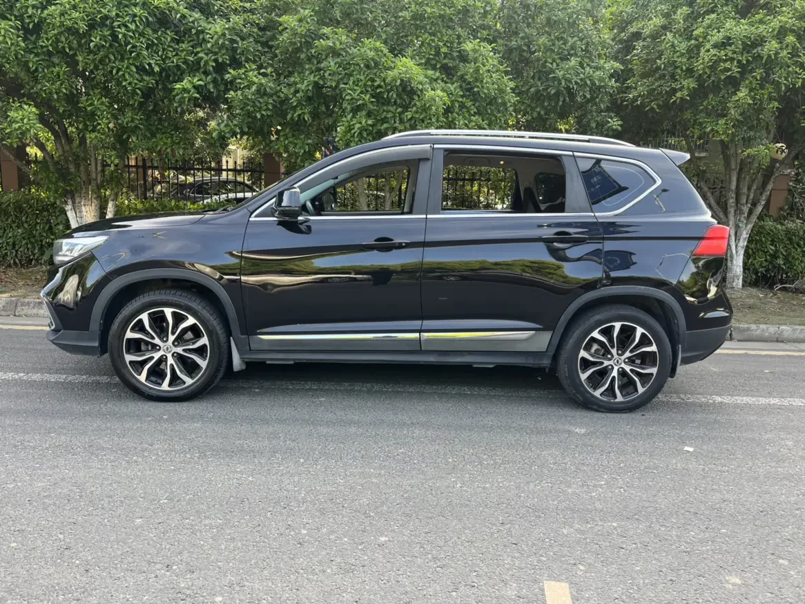 Forthing Jingyi X5
